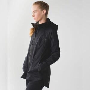 Lululemon Fo Drizzle Rain Jacket Coat Black 8 VGUC